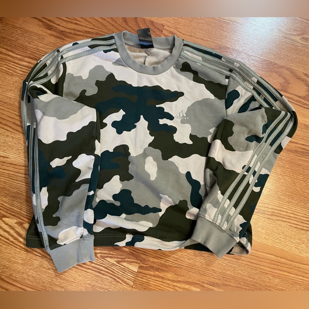 Adidas camo crewneck sweatshirt, women’s medium